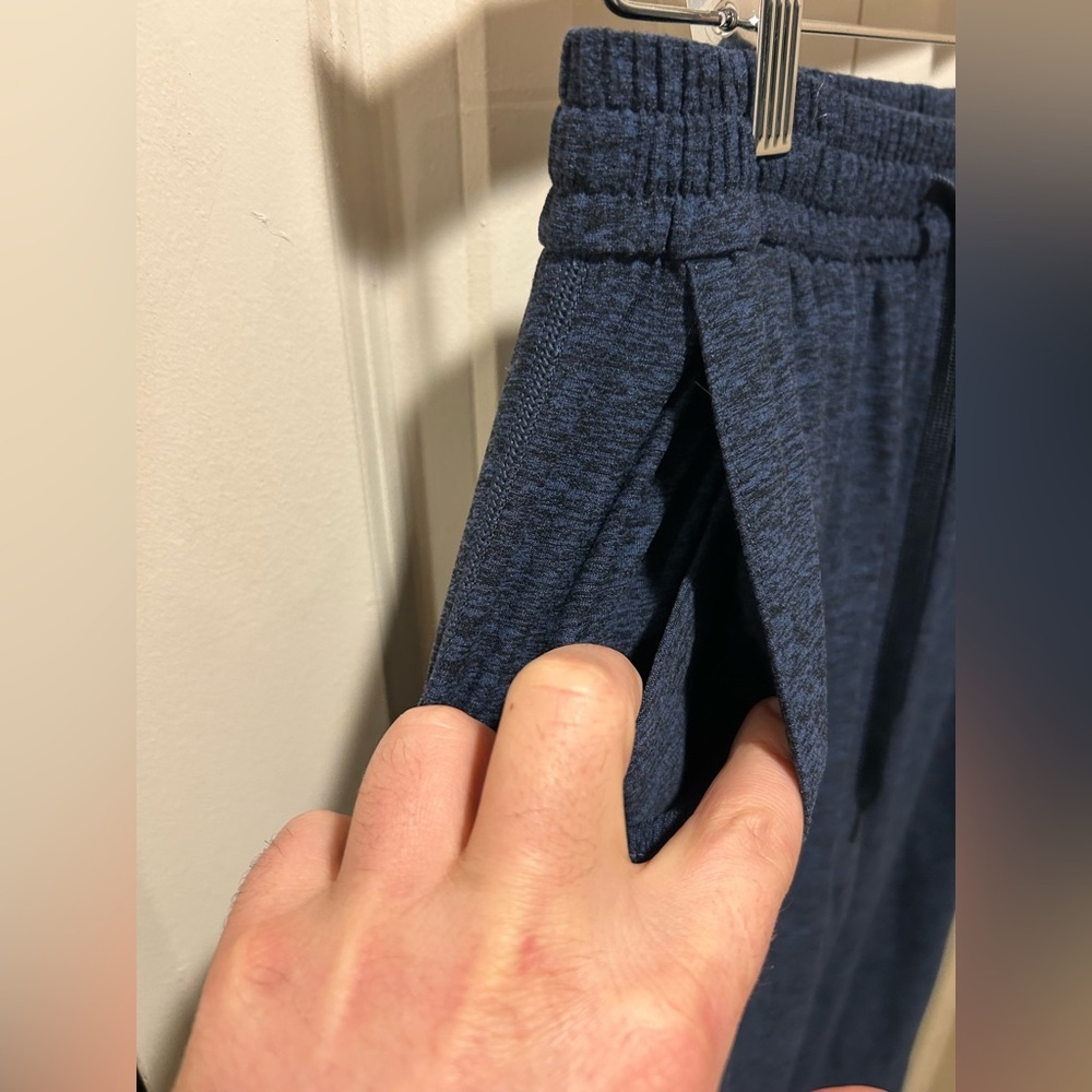 Outdoor Voices CloudKnit Sweatpants in Navy , size Small - Picture 8 of 10